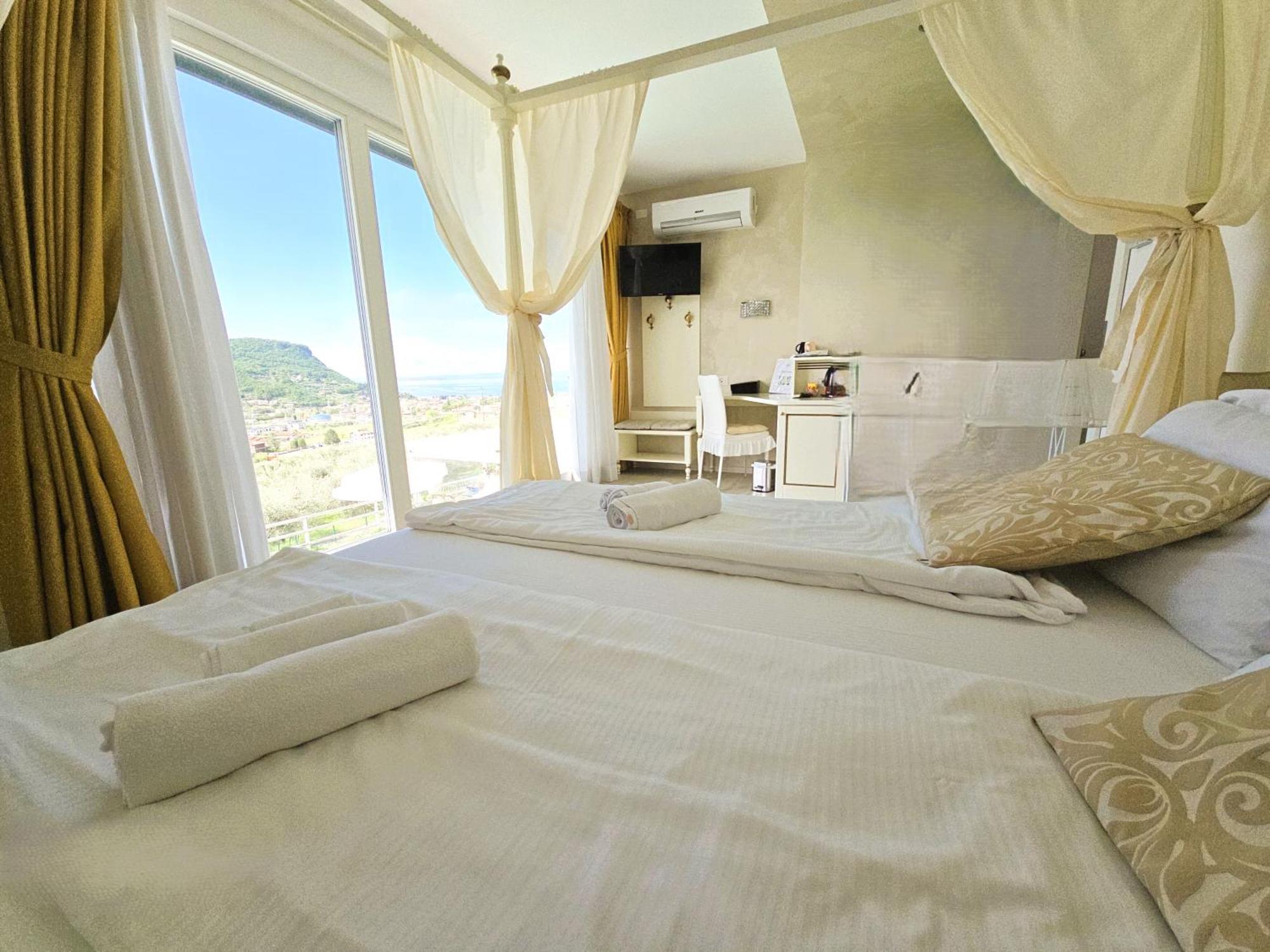 Relais Villa Olivi Костермано Номер фото